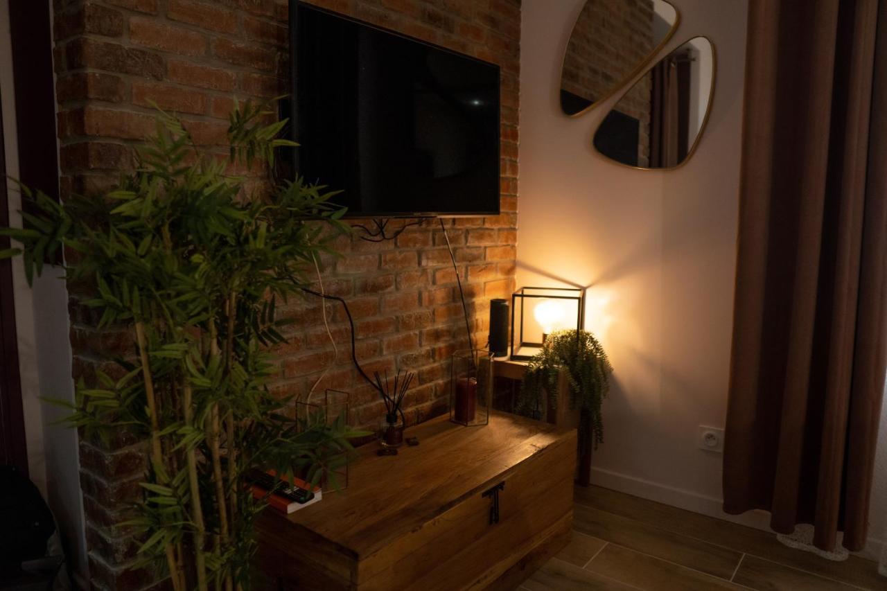 Studio Coeur De Ville Sanary Tres Cosy Parking Zewnętrze zdjęcie